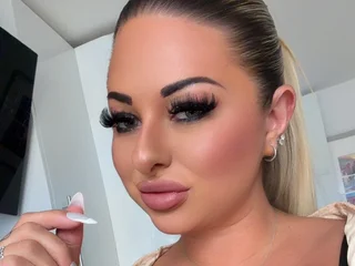 Bustychloex121 live cam video preview