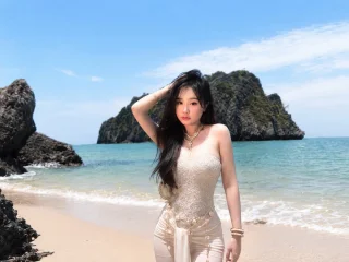 EmmalyeRose webcam profile - Japanese