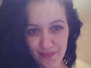 HotHoneyHot webcam profile - Kirghiz