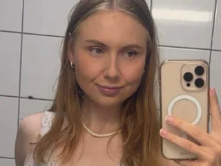 lilleambi webcam profile - Norwegian