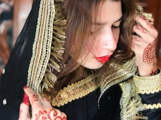 Mahrukh webcam profile - Pakistani
